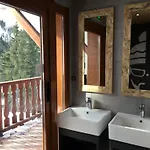 Moontain Hotel Oz