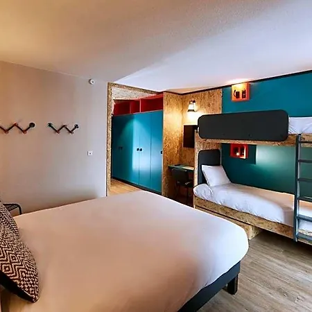 Hotel Moontain Oz