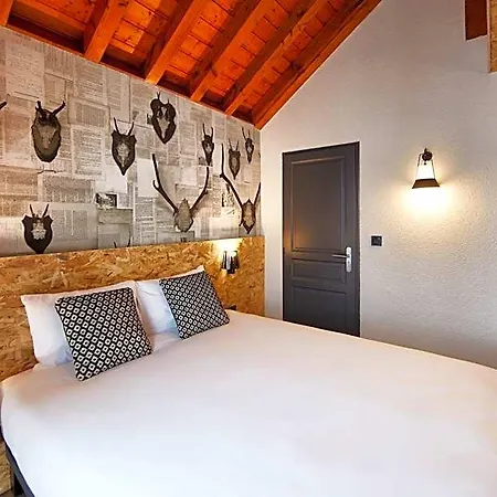 Moontain Hotel Oz